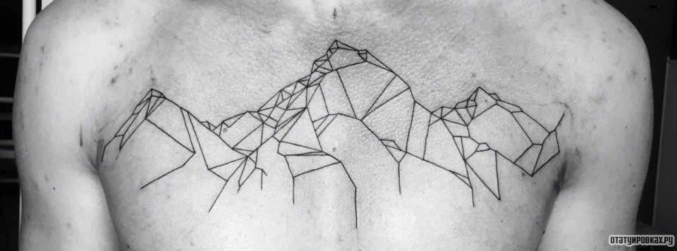 Фотография татуировки под названием «Горы лайнворк»