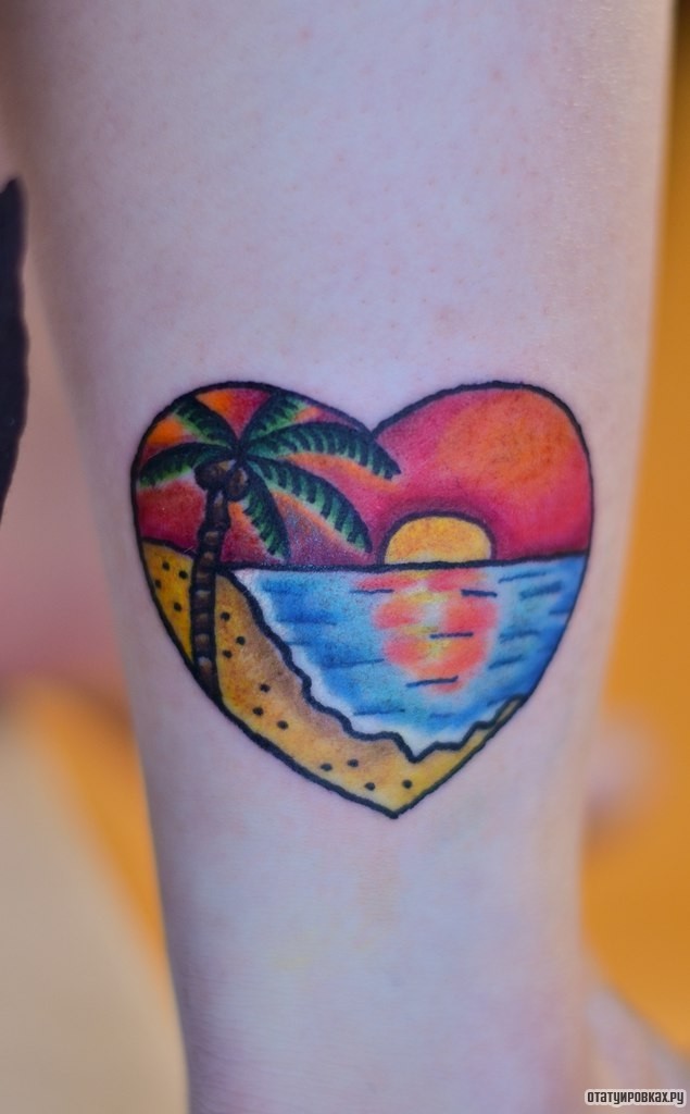 Фотография татуировки под названием «Пальма в сердце»