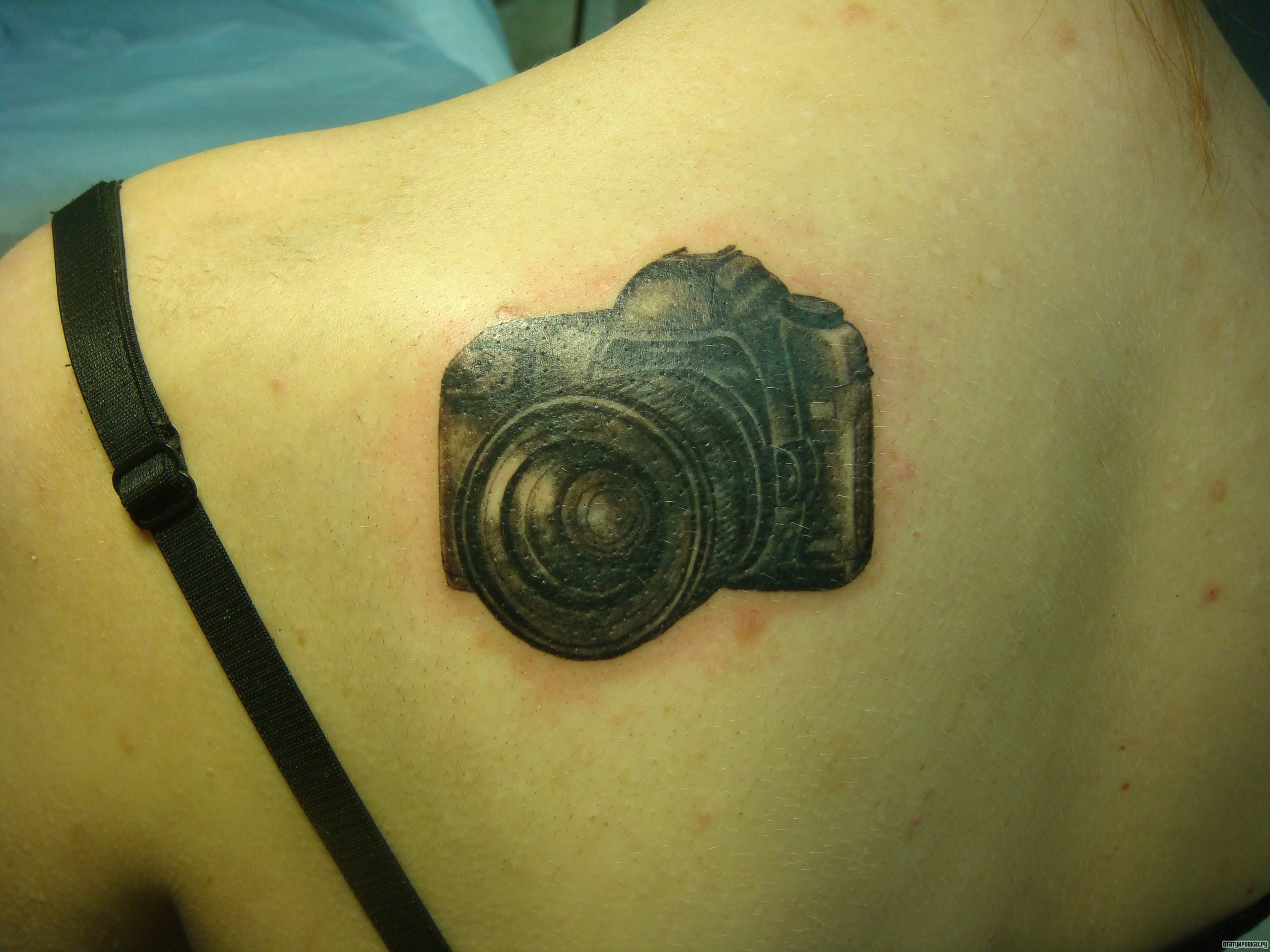 Фотография татуировки под названием «Фотоаппарат»