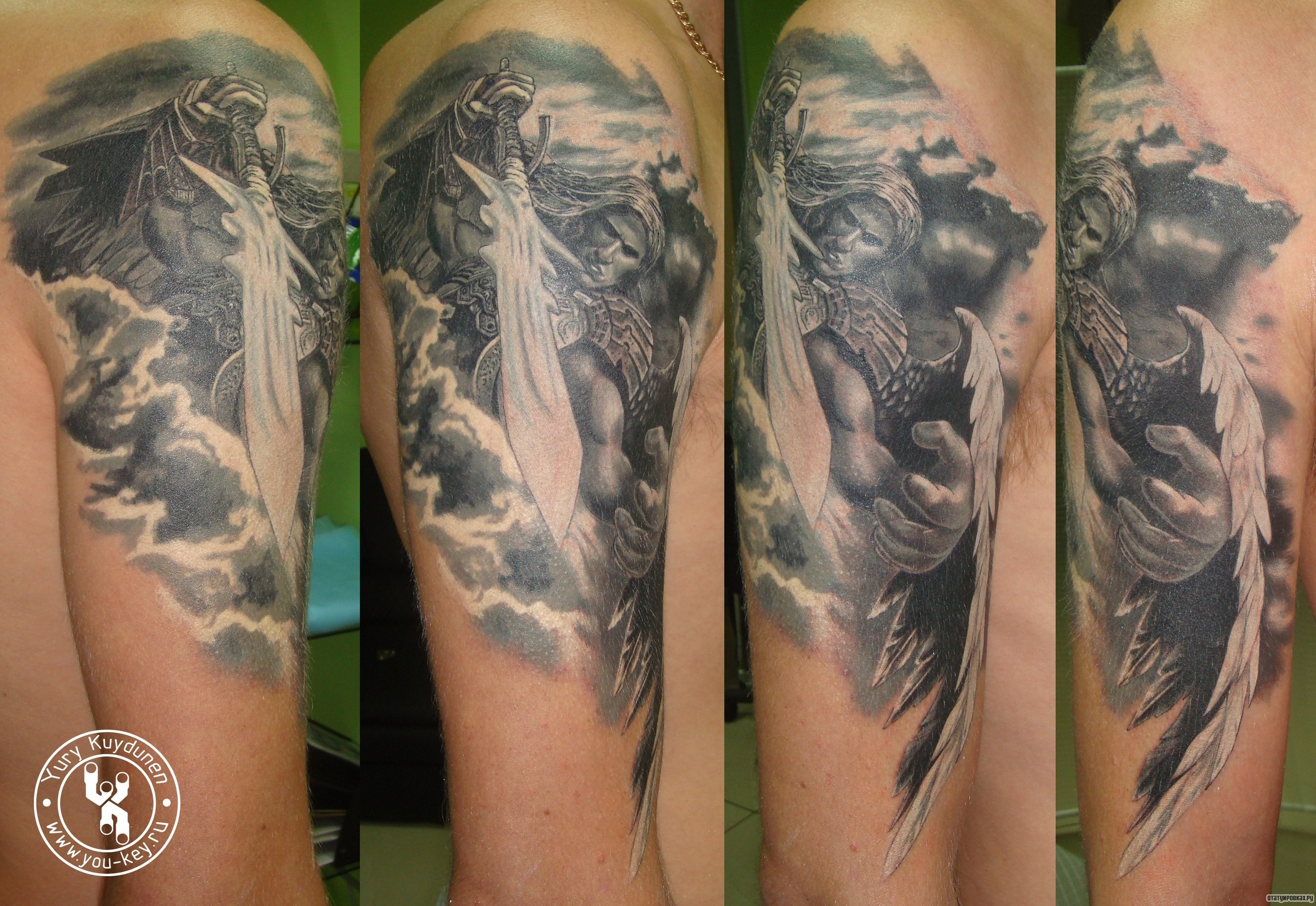 Фотография татуировки под названием «Человек с крыльями и мечом в облаках»