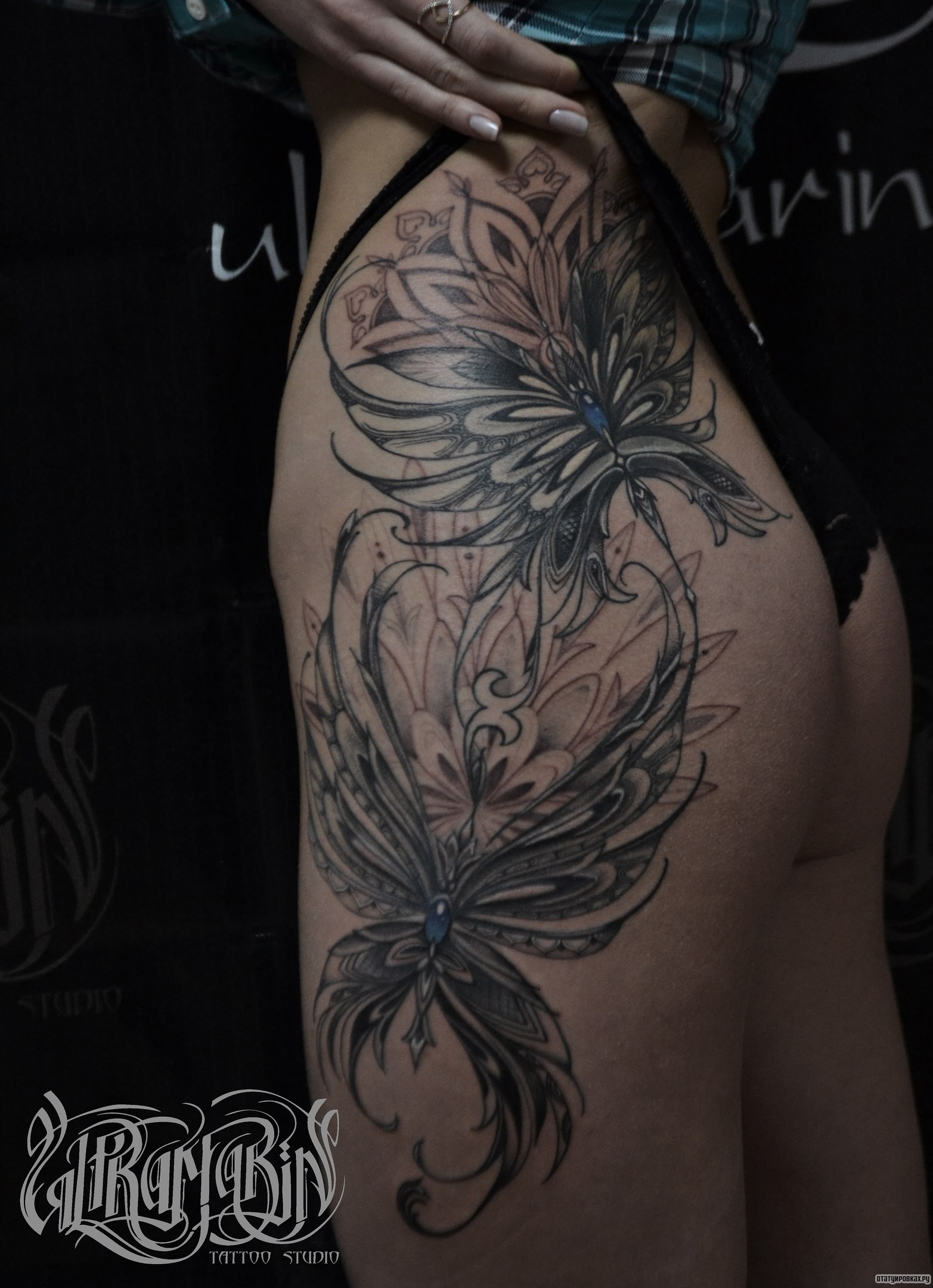 Фотография татуировки под названием «Узоры бабочек»