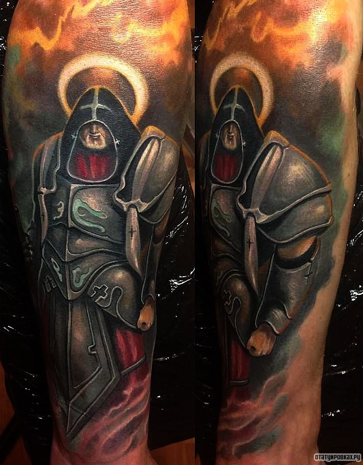 Фотография татуировки под названием «Христианская тату человека с нимбом»