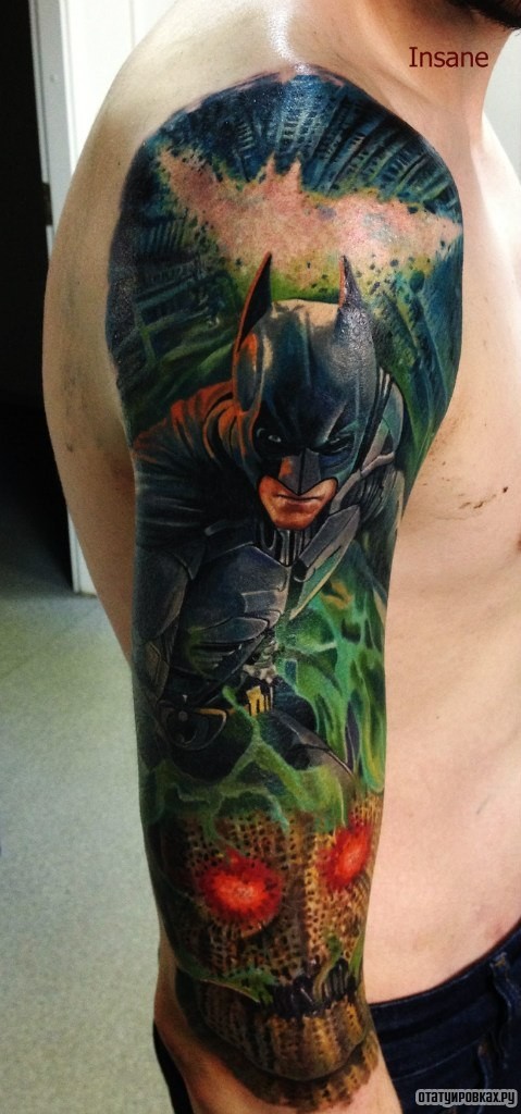 Фотография татуировки под названием «Бэтмэн»
