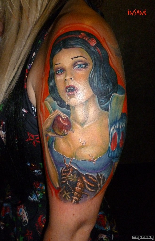 Фотография татуировки под названием «Девушка с яблоком»