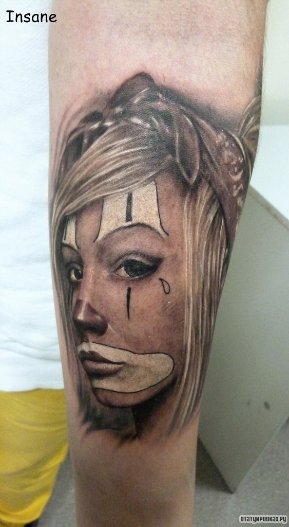 Фотография татуировки под названием «Лицо девушки чикано»