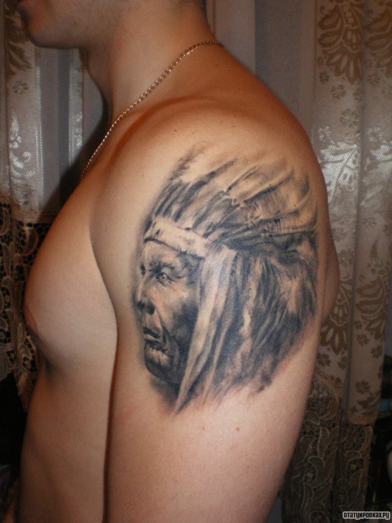 Фотография татуировки под названием «Индеец лицо»