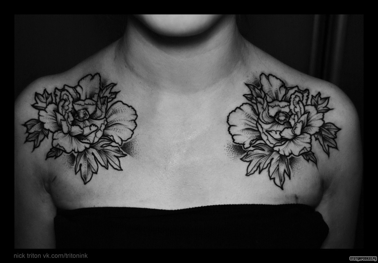 Фотография татуировки под названием «Два пиона на плечах»