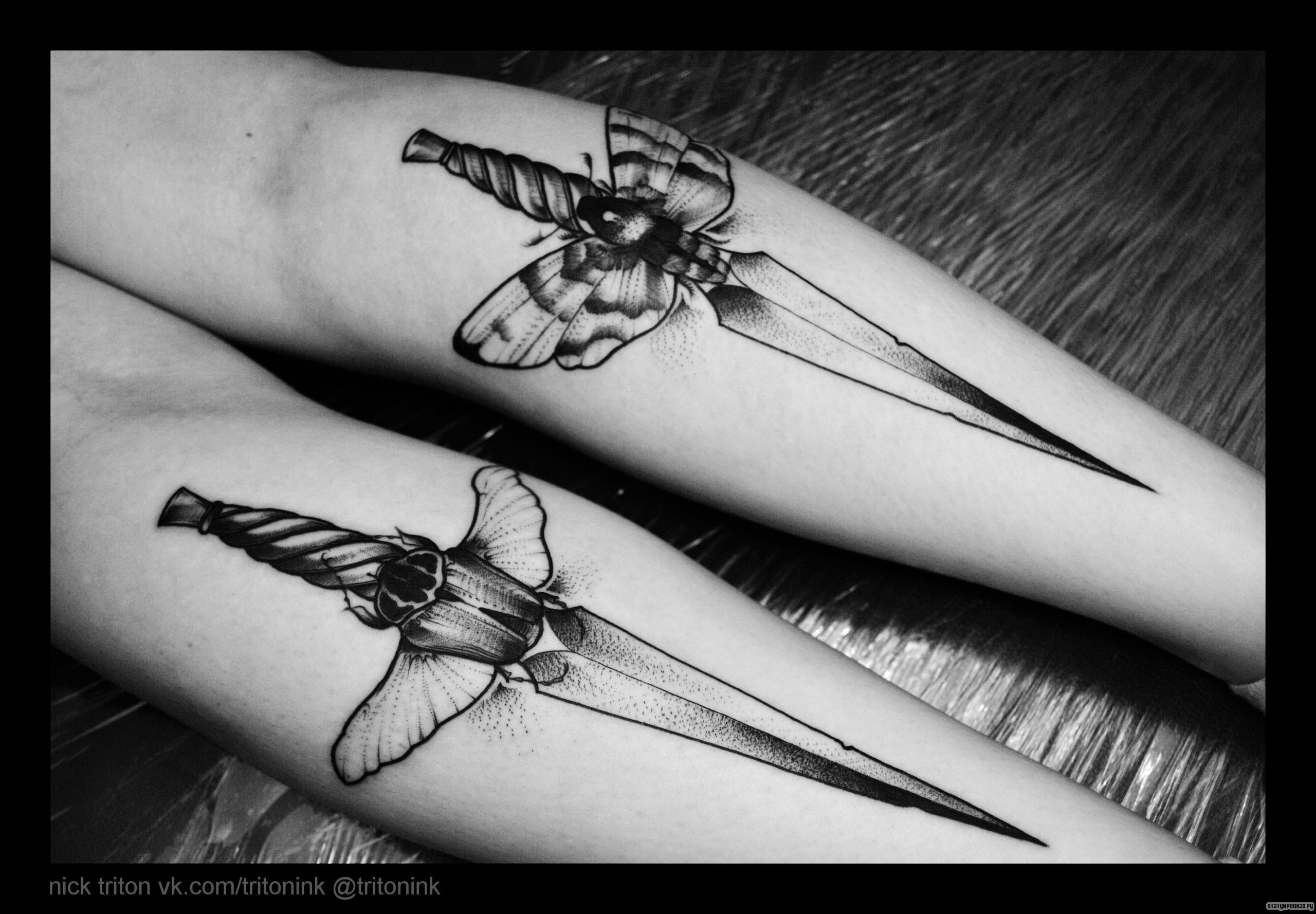 Фотография татуировки под названием «Кинжал в виде жука»