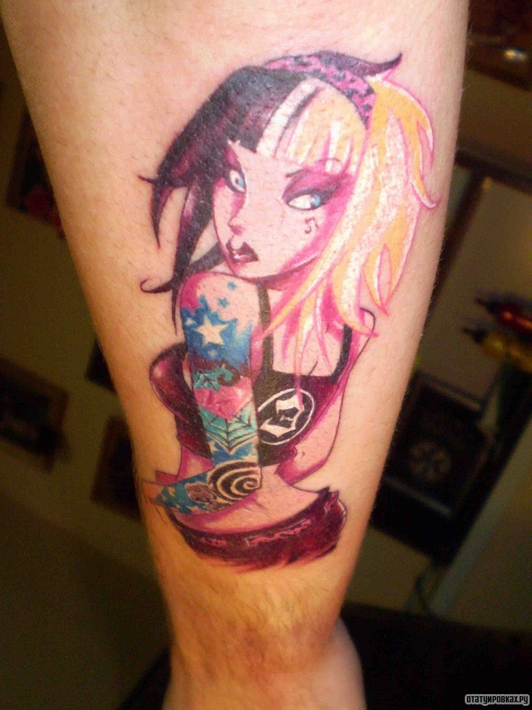 Фотография татуировки под названием «Красочная девушка»