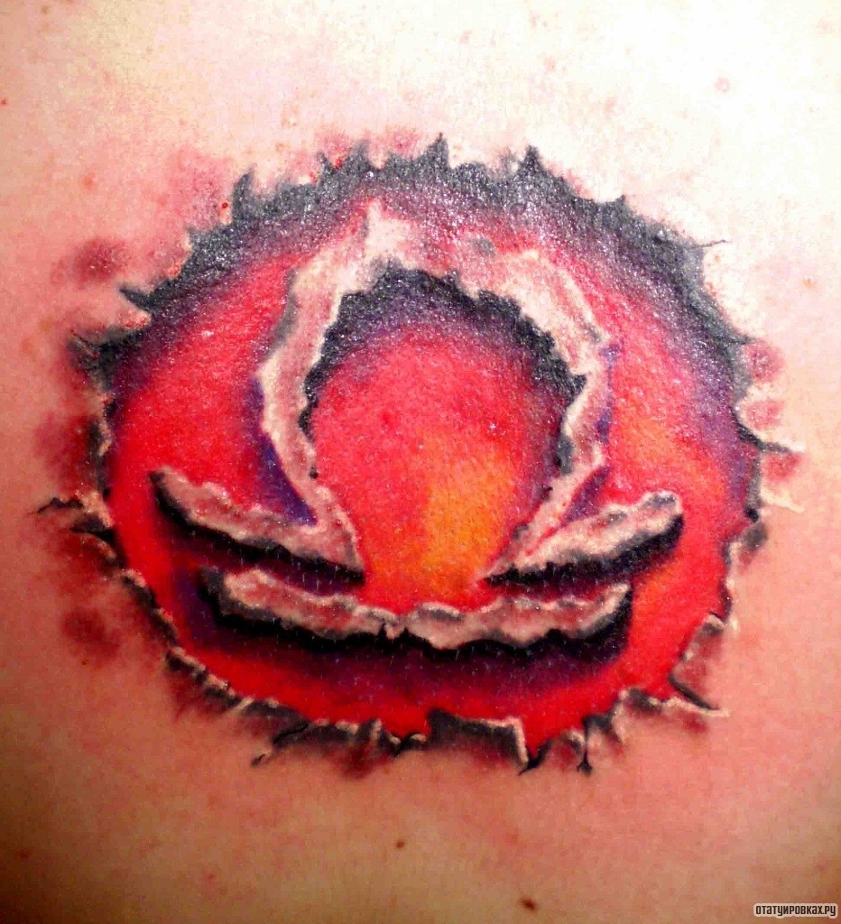 Фотография татуировки под названием «Красная руна 3д»