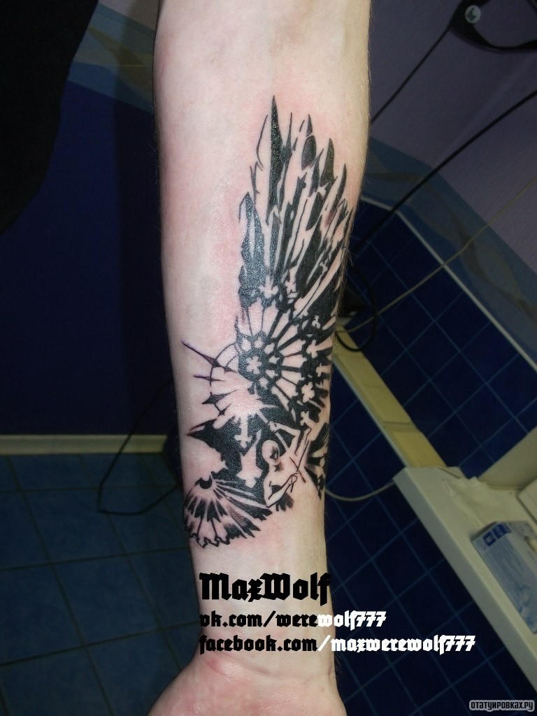 Фотография татуировки под названием «Птица из чб узора»
