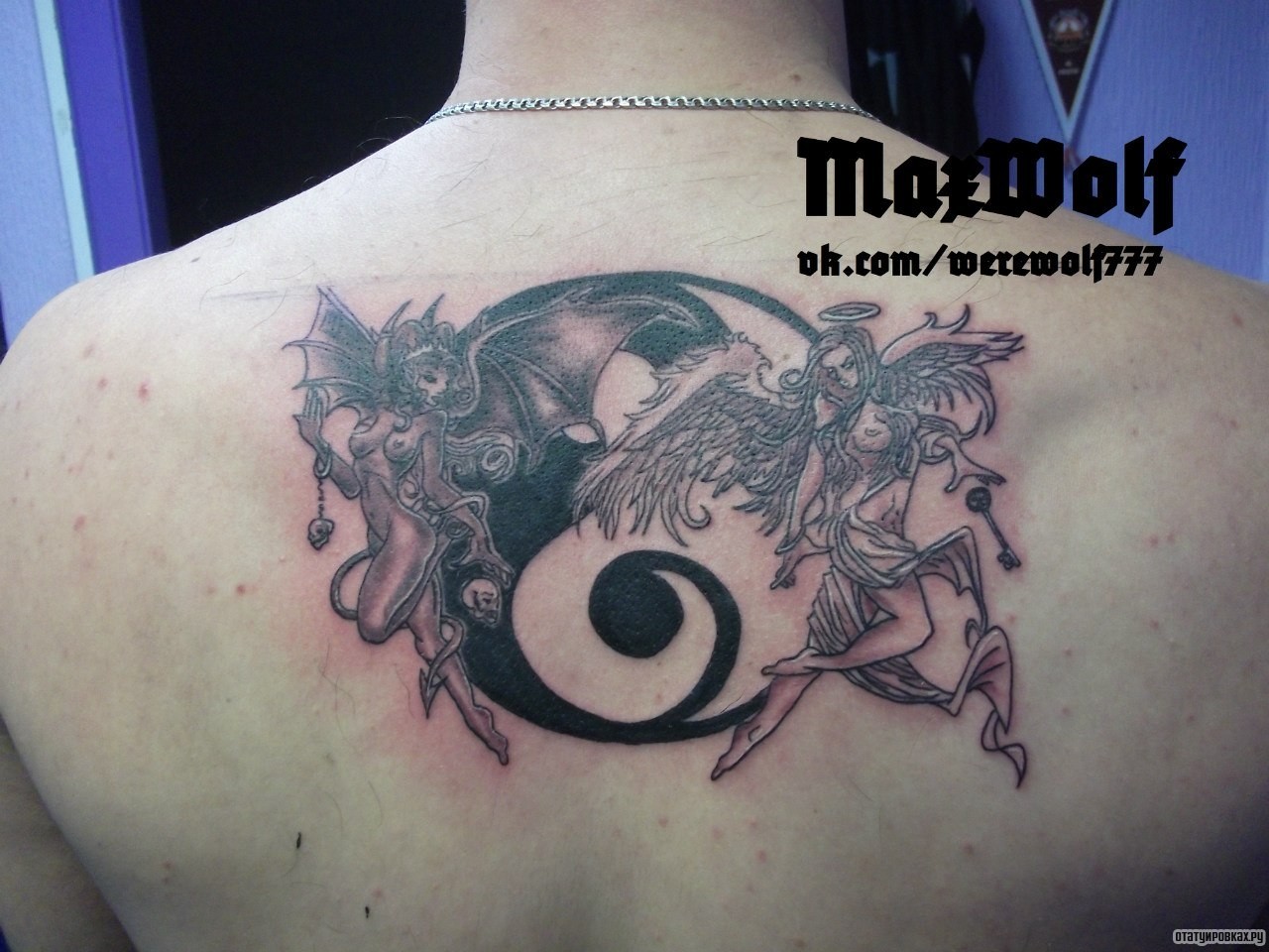 Фотография татуировки под названием «Инь янь с дьяволицами»