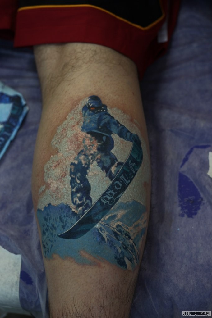 Фотография татуировки под названием «Сноубордист»
