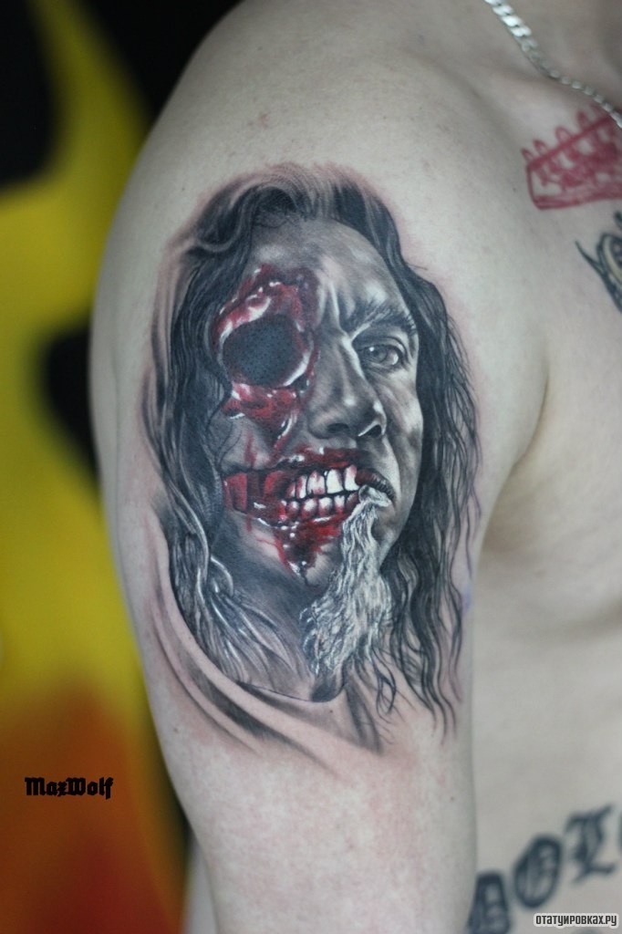 Фотография татуировки под названием «Человек без глаза в крови»