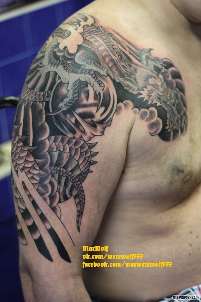 Фотография татуировки под названием «Когти дракона»