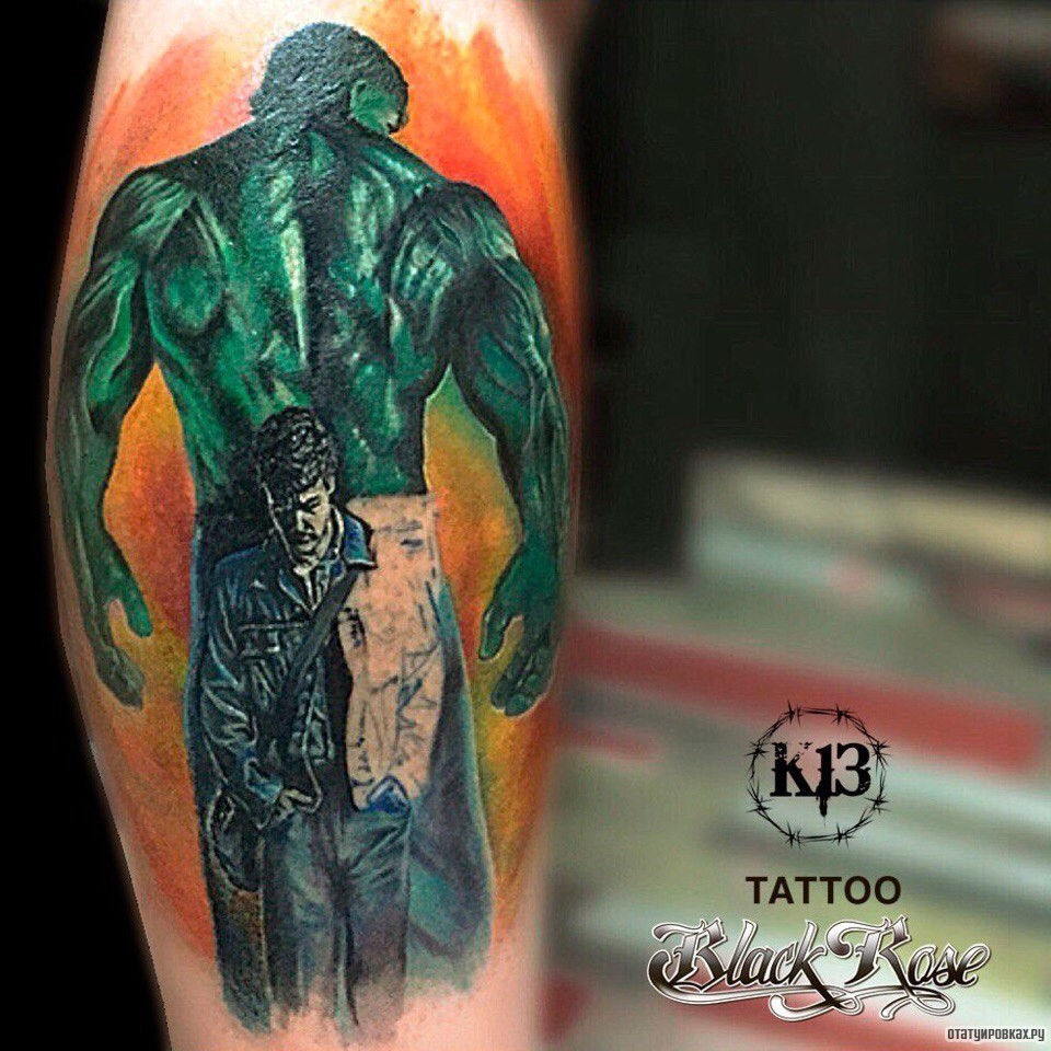 Фотография татуировки под названием «Человек в зеленом человеке»