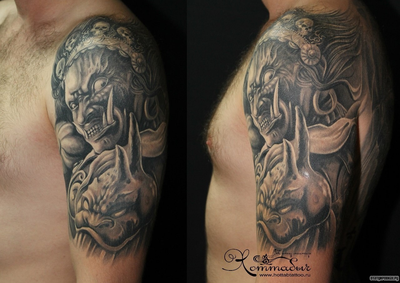 Фотография татуировки под названием «Страшное мифическое существо»