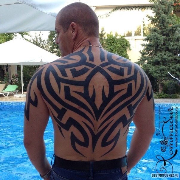 Фотография татуировки под названием «Узор трайбл тату»