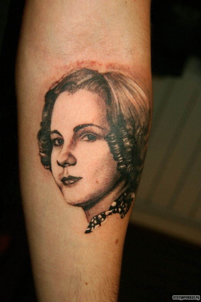 Фотография татуировки под названием «Портрет любимой женщины»