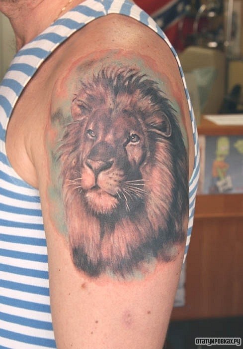 Фотография татуировки под названием «Добрый лев»