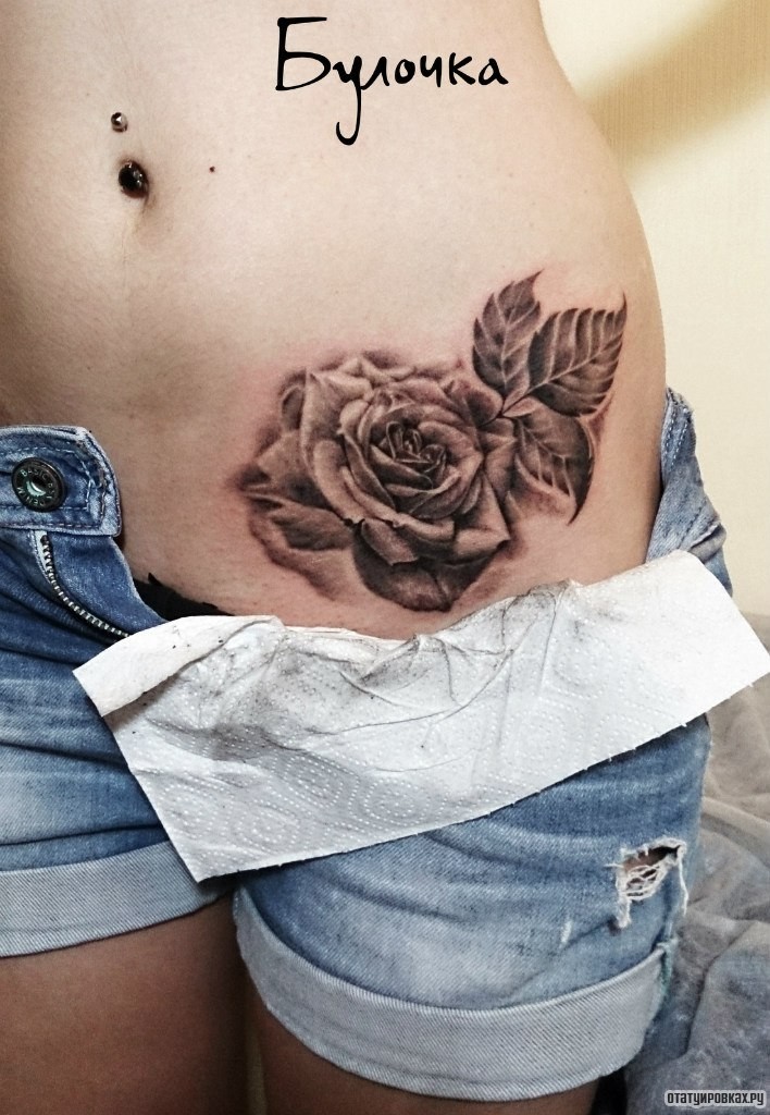 Фотография татуировки под названием «Роза с листком»