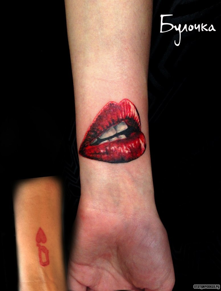 Фотография татуировки под названием «Красные губы»