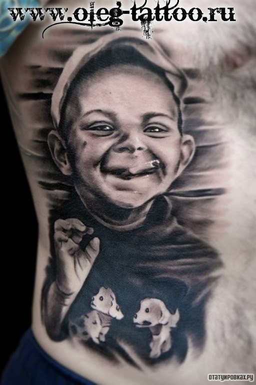 Фотография татуировки под названием «Портрет паренька с сигаретой»