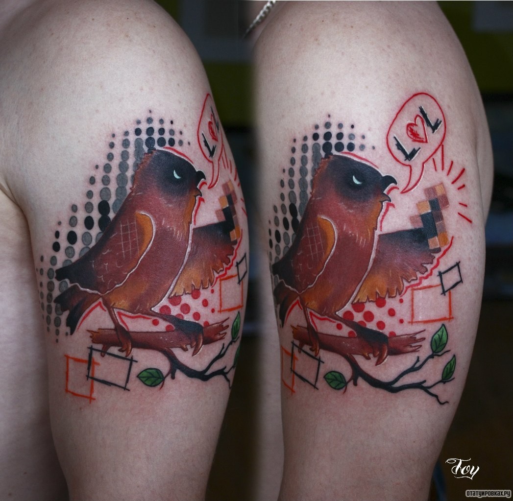 Фотография татуировки под названием «Птичка на ветке поет лол»