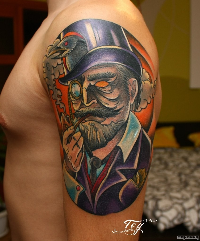 Фотография татуировки под названием «Человек с трубкой»