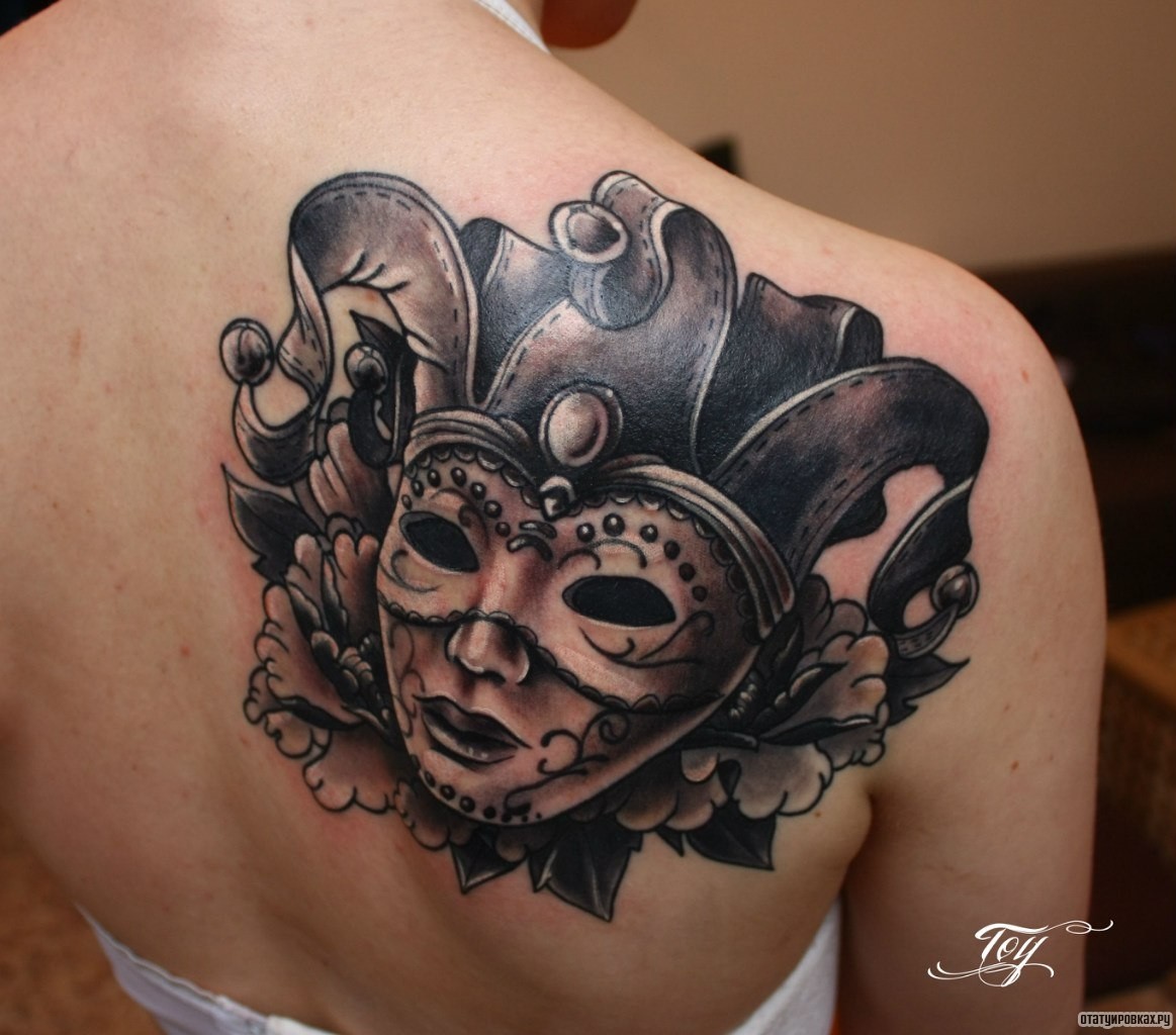 Фотография татуировки под названием «Маска маскарадная»