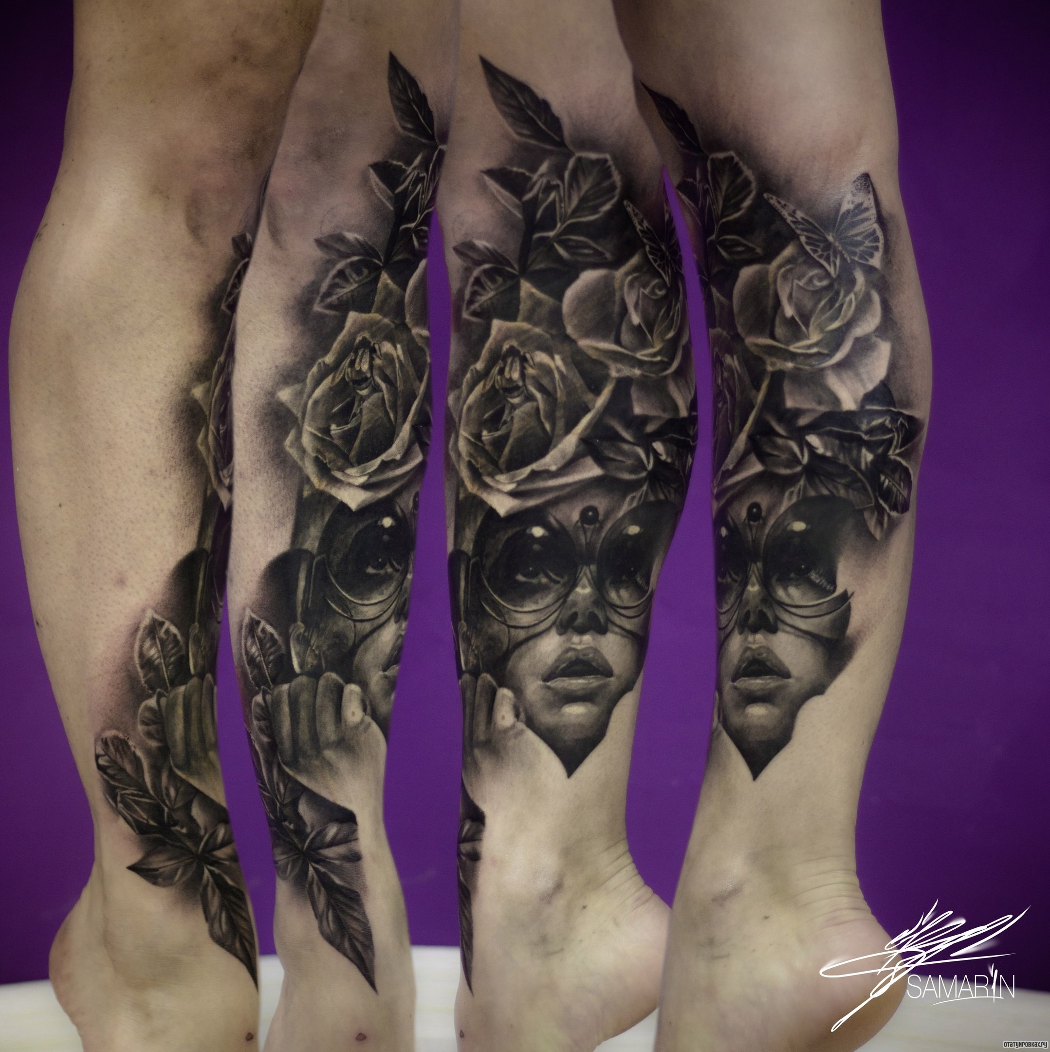 Фотография татуировки под названием «Девушка в маске с розами на голени»