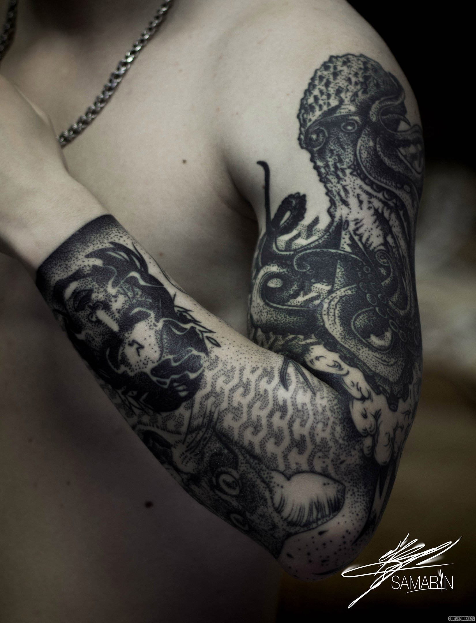 Фотография татуировки под названием «Осьминог дотворк рукав»