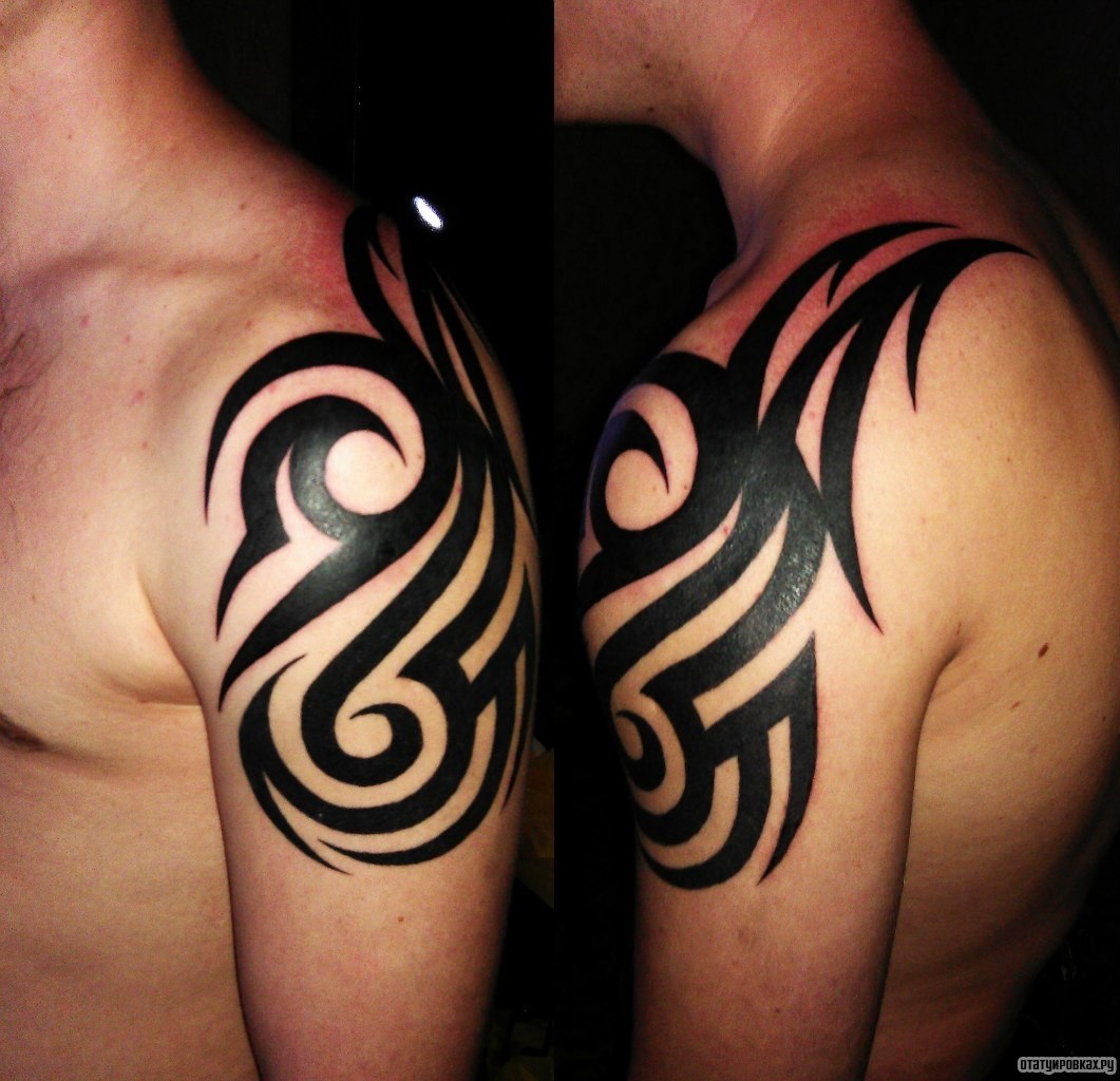 Фотография татуировки под названием «Трайбл узор на плече»