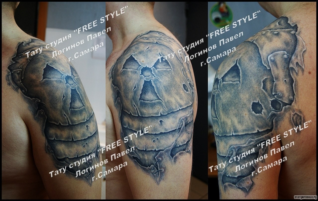 Фотография татуировки под названием «Радиоактивные латы под кожей»