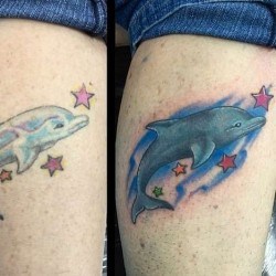 Тату дельфин и звезды