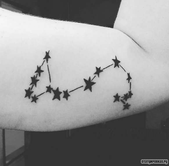 Фотография татуировки под названием «Созвездие»