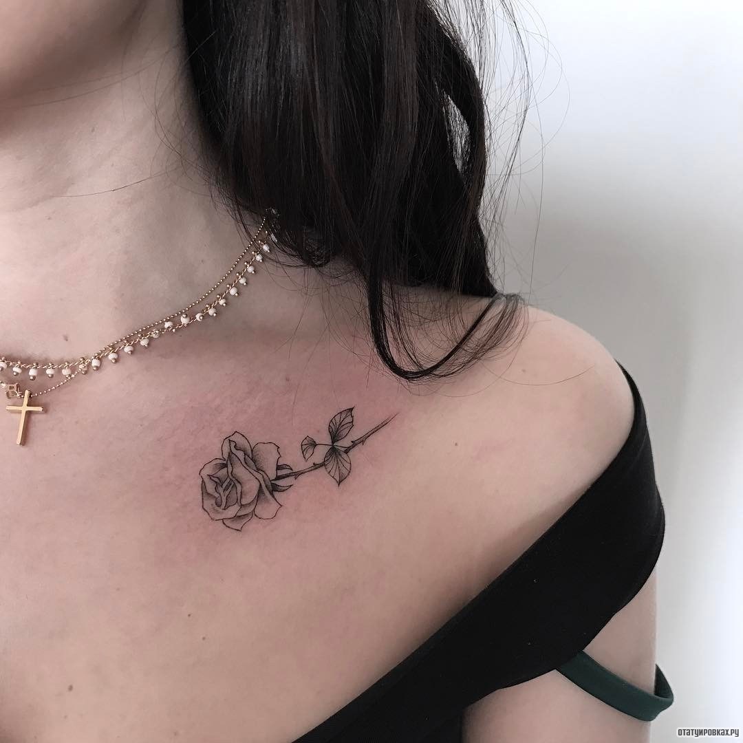 Фотография татуировки под названием «Небольшая розочка»