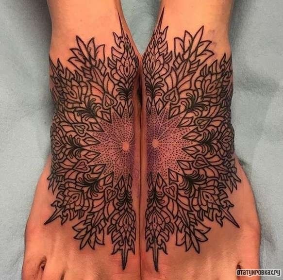 Фотография татуировки под названием «Узоры из черных линий»
