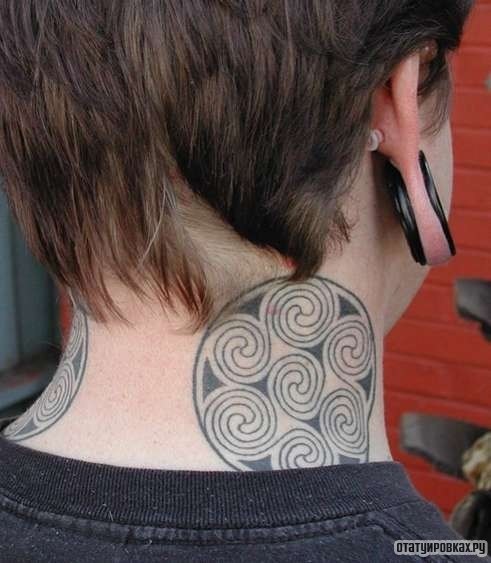 Фотография татуировки под названием «Волны узоры»