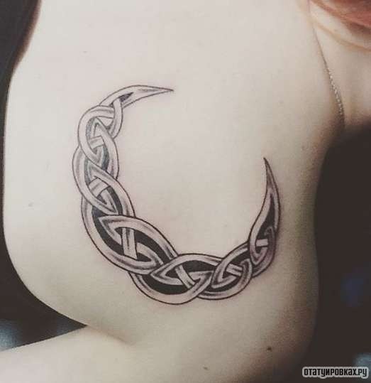 Фотография татуировки под названием «Месяц узор»