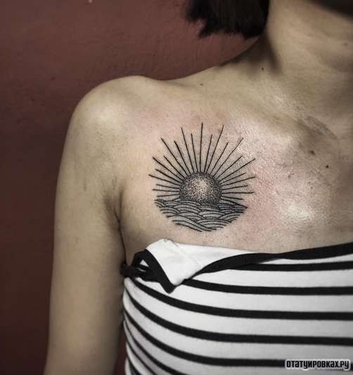 Фотография татуировки под названием «Восход солнца»