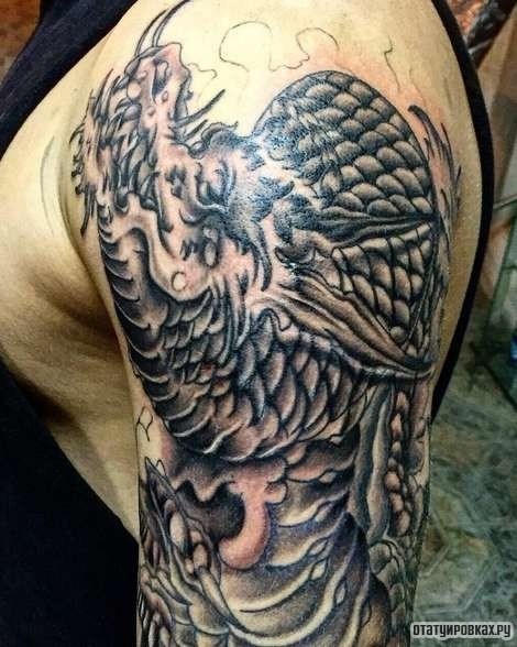 Фотография татуировки под названием «Японский дракон»