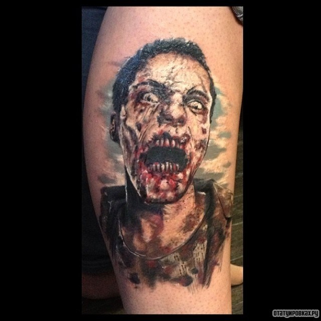 Фотография татуировки под названием «Ужасный зомби»