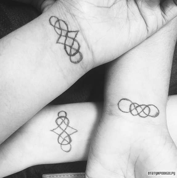 Фотография татуировки под названием «Три узора»