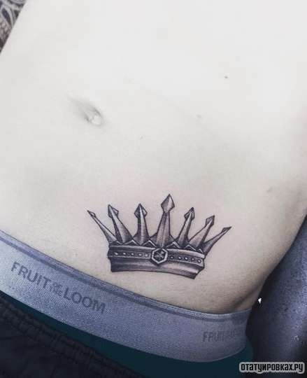 Фотография татуировки под названием «Корона с острыми краями»