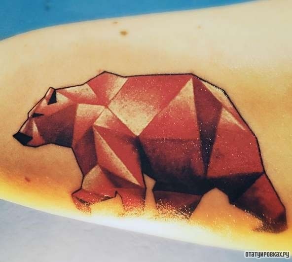 Фотография татуировки под названием «Медведь в коричневом цвете»