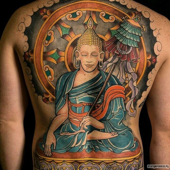 Фотография татуировки под названием "Будда в позе лотоса" .