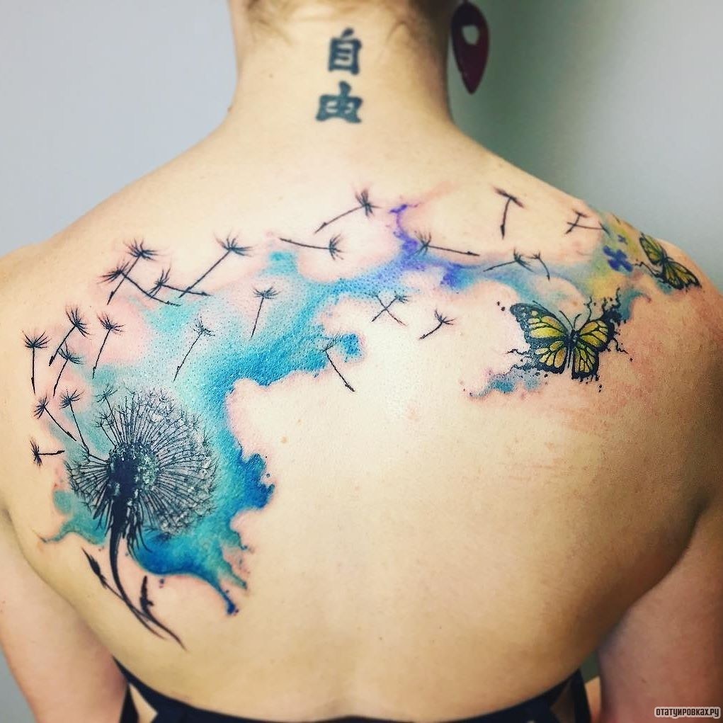 Фотография татуировки под названием «Одуванчик и бабочки»