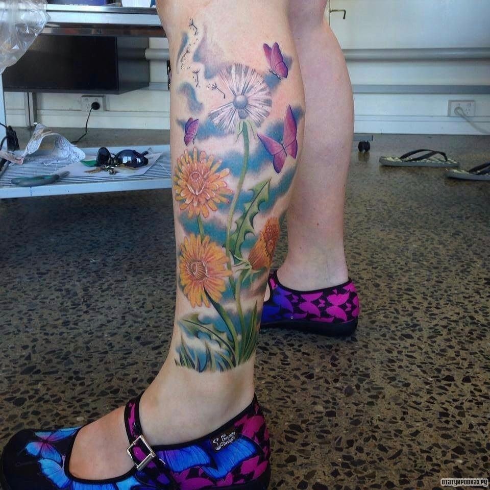 Фотография татуировки под названием «Одуванчик с бабочками»
