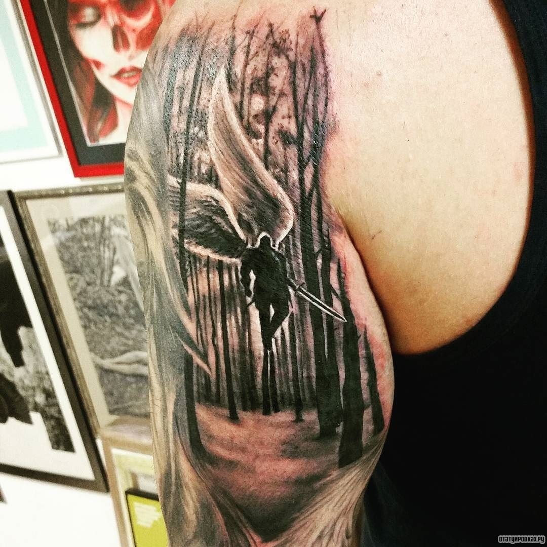 Фотография татуировки под названием «Архангел в полете»